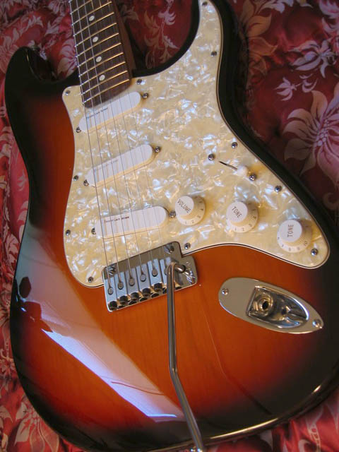 http://xhefriguitars.com/Stuff/Plus%20Colors/Sunburst2.jpg